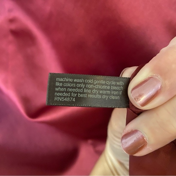 Elegant Burgundy Strapless Dress - Picture 6 of 10